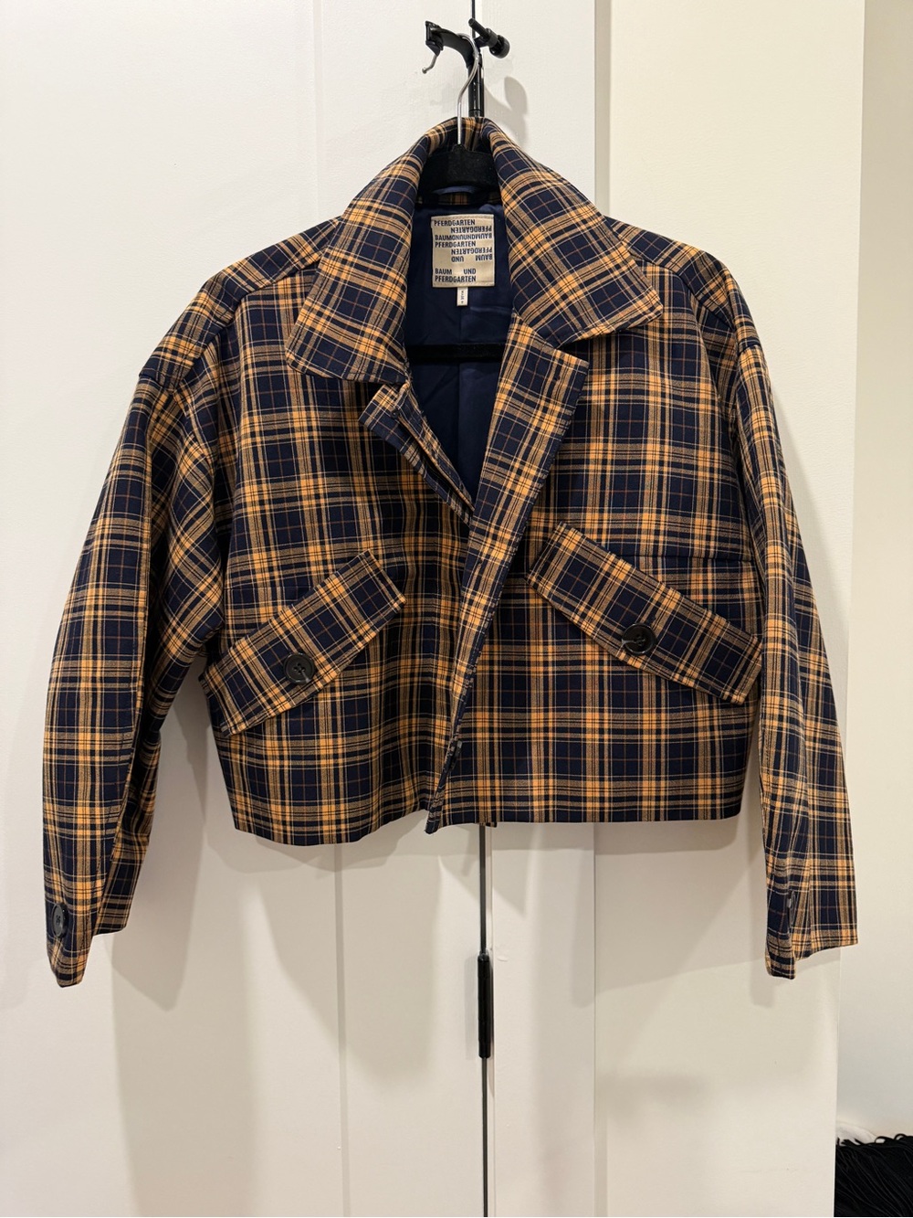 Baum und Pgerdgarten Plaid Cropped Jacket in Navy and Mustard size 34